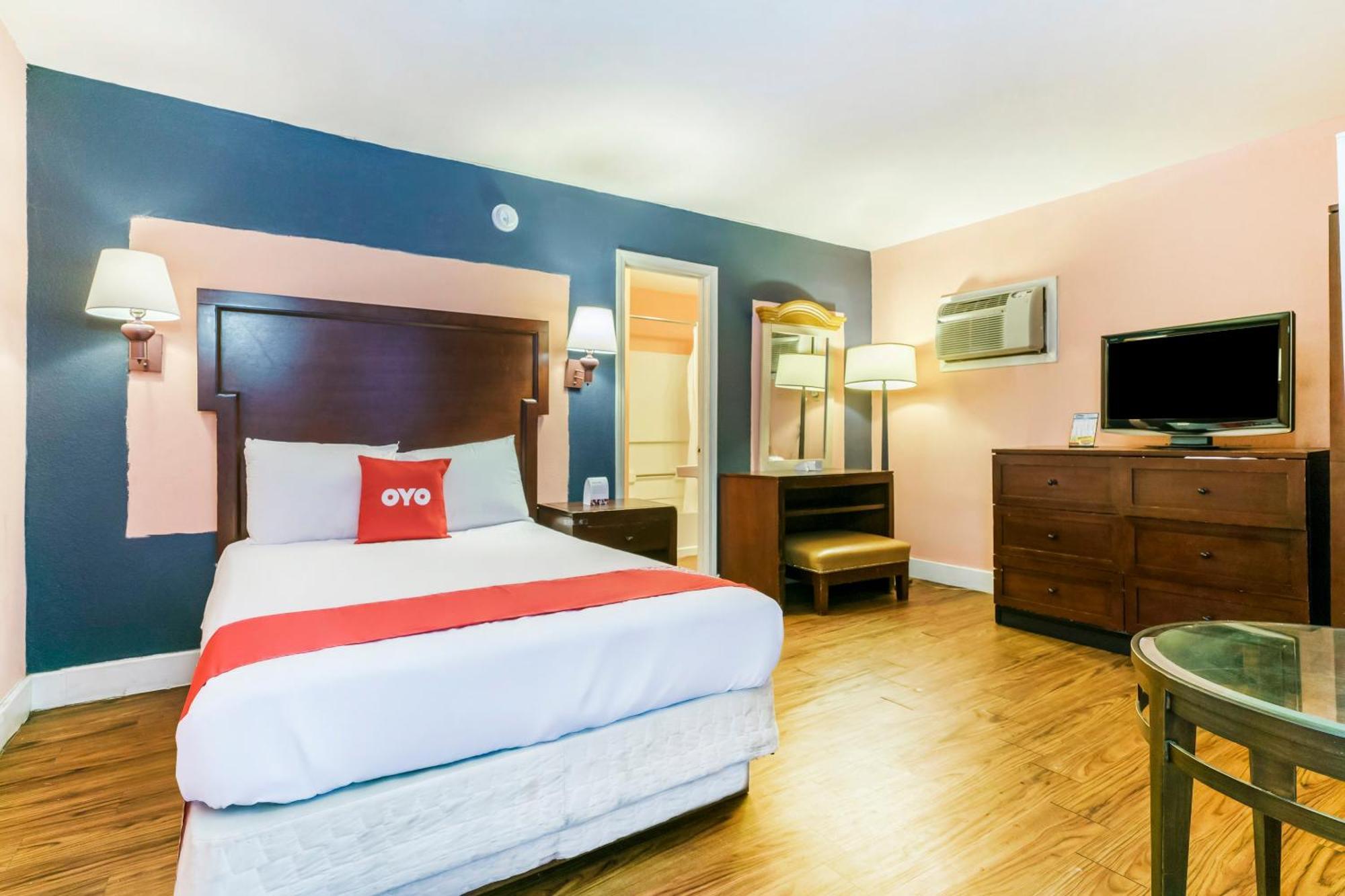 Oyo Hotel Myrtle Beach Kings Hwy Dış mekan fotoğraf